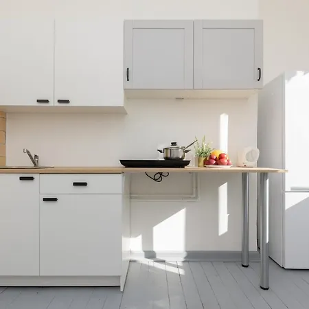 Family Metro Wilanowska By Renters דירה