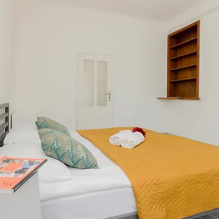 Family Metro Wilanowska By Renters ורשה